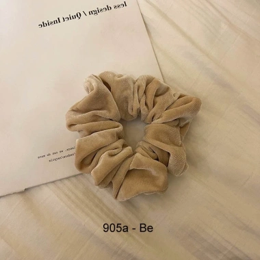 Scrunchies nhung dày bản to chun buộc tóc giá ưu đãi 15.500 VND phong cách và độ bền