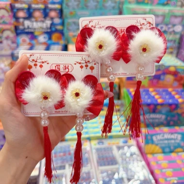 Set 2 Kẹp Tóc Đỏ Siêu Xinh Phụ Kiện Tết Bính Ngọ 2.026 Giá Ưu Đãi 27k