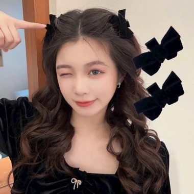 Set 2 Kẹp Tóc Nơ Nhung Đen Phong cách công chúa hè, kẹp bên hông, giá 19.206 VND 5 Set 2 Kẹp Tóc Nơ Nhung Đen Phong cách công chúa hè, kẹp bên hông, giá 19.206 VND 5