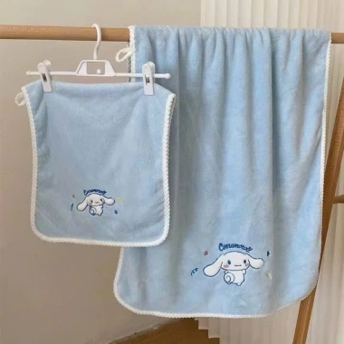 Sét 2 khăn tắm & khăn mặt Kuromi siêu thấm hút, mềm mại, khô nhanh, dễ thương – Chỉ 75.000đ