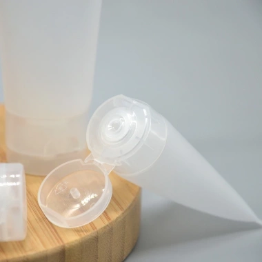 Set 3 chai nhựa, tuýp chiết mỹ phẩm PVN60.192 - Sữa rửa mặt, kem nền 15-100ml giảm 18% 3