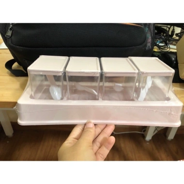 Set 4 hũ lọ nhựa cao cấp đựng gia vị bột canh, mỳ chính, hạt nêm kèm muỗng - 32.000đ