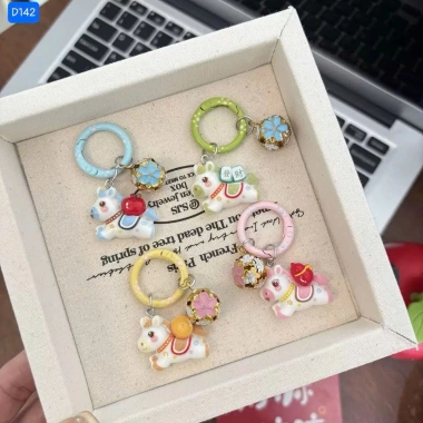 Set 5 túi mù móc khóa charm Ngọ Tết 2.026 - Nhiều màu đẹp, chỉ 20.000 VND