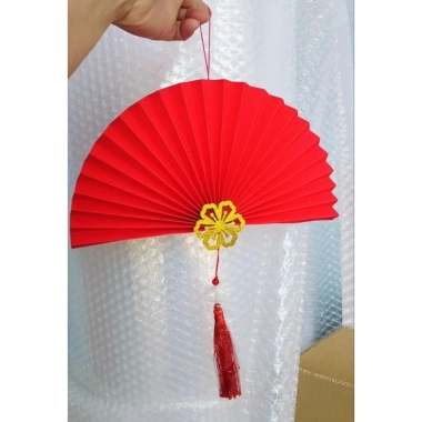 Sét 6 Quạt Bán Nguyệt Giấy Nhung Đỏ Trang Trí Tết - Dây Treo, Giá Ưu Đãi 50.000₫
