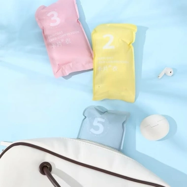 Set 7 Áo Mưa Dạng Nén Mini Có Mũ Trùm Nhiều Màu, Gọn Nhẹ, Tiện Lợi Khi Di Chuyển