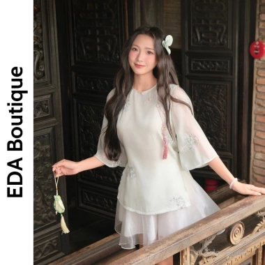 Set Áo Dài Cách Tân Tết 2.026 Bigsize + Dây – Đính Nút Tơ Thêu Hoa, Chân Váy Bóng Kính Xinh, 165k 7 Set Áo Dài Cách Tân Tết 2.026 Bigsize + Dây – Đính Nút Tơ Thêu Hoa, Chân Váy Bóng Kính Xinh, 165k 7