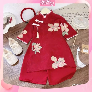 Set áo dài cách tân Xuân Lan cúc tầu hoa thêu 3 màu và bờm cho bé gái lễ tết 179.900 VND