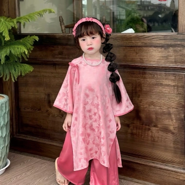 Sét Áo Dài Mẹ & Bé Gái Lụa Gấm Hai Da Cao Cấp – Dịu Êm, Sang Trọng, Tết 2.026