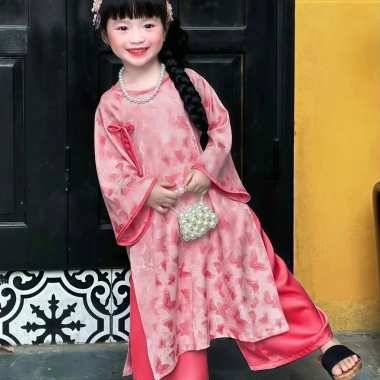 Sét Áo Dài Mẹ & Bé Gái Lụa Gấm Hai Da Cao Cấp – Dịu Êm, Sang Trọng, Tết 2.026