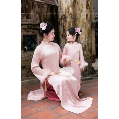 Set áo dài mẹ & bé Tết 2.026 phối lông vũ, nơ lụa gấm, chụp ảnh, đi chùa - Giá 269k