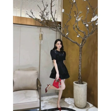 Set áo hở vai, quần đùi ống rộng Chuchu sang chảnh Giá 320.000 VND 6 Set áo hở vai, quần đùi ống rộng Chuchu sang chảnh Giá 320.000 VND 6