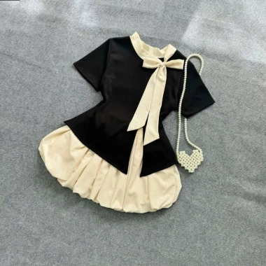 Set áo váy bigsize nữ tay ngắn ôm body, nơ cổ xinh + chân váy ngắn Noel Tết - 94.000
