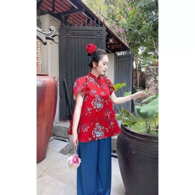 Set cách tân áo đỏ họa tiết + quần lụa xanh - Đồ nữ Tết giá ưu đãi 149k 6
