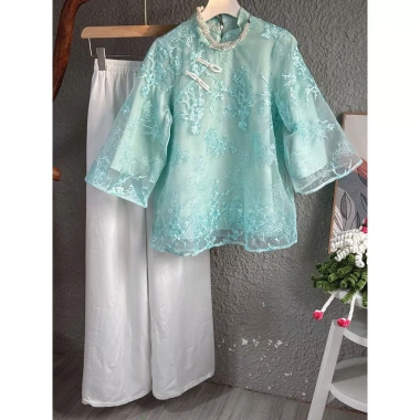 Set cách tân áo ren thêu + quần lụa suông trắng, lễ Tết chỉ 149.000₫ 4 Set cách tân áo ren thêu + quần lụa suông trắng, lễ Tết chỉ 149.000₫ 4