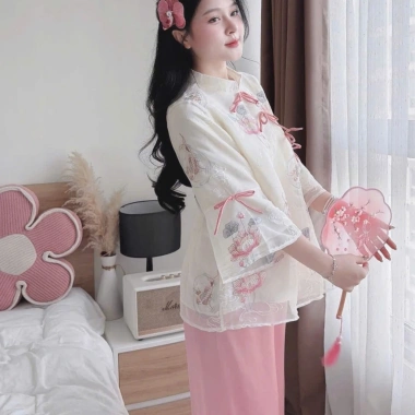 Set cách tân tay lỡ áo ren thêu đính nơ, quần lụa suông - Lễ Tết ưu đãi