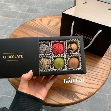 Set Chocolate Truffle Hoả Tốc Quà Valentine Hộp Quà + Túi + Thiệp Giá 80.000₫ 3