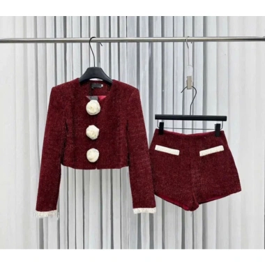 Set dạ tweed nữ nhũ kim sa viền ngọc đính hoa trà + quần short tiểu thư mùa đông - chỉ 349k 4