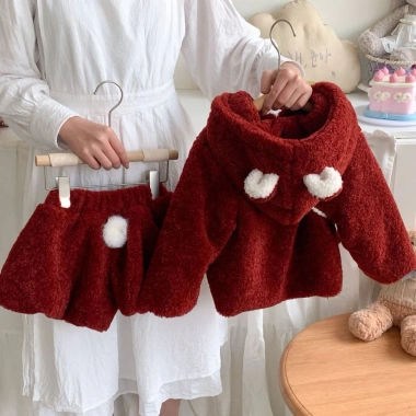 Set đồ đông bé áo khoác lông và quần 2 món màu đỏ Tết Noel, giảm giá 420k 2