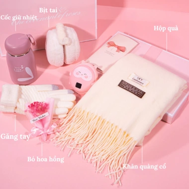 Set hộp quà tặng mùa đông ấm áp: khăn, găng tay, bịt tai, hoa + thiệp - Giá ưu đãi 229k cho người yêu & bạn gái