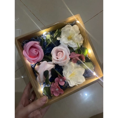 Set Quà Hoa Sáp Đẹp Sang Quà Tặng Đám Cưới và Hộp Quà Sinh Nhật 265.000 VNĐ