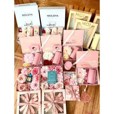Set Quà Tặng 20/10, 8/3, 20/11, Valentine - Son Thỏi + Hoa + Hộp + Thiệp + Túi 259.000
