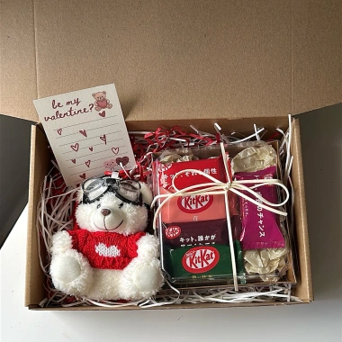 Set quà tặng Valentine handmade móc khóa gấu + socola, Mihalen - giá giảm 193.030₫ 6