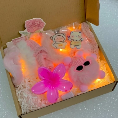 Set quà tặng Valentine, sinh nhật, 8/3, 20/10 cho bạn nữ – giá chỉ 99.999 VND 4
