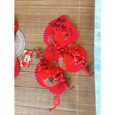 Set Quạt Trang trí Tết 1 dây - Đèn lồng thắp sáng không gian Tết, giá 50.000đ 6 Set Quạt Trang trí Tết 1 dây - Đèn lồng thắp sáng không gian Tết, giá 50.000đ 6
