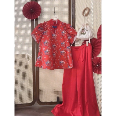 Set Tết 199k – Áo cách tân hoa sang trọng + Quần suông lụa nhẹ, giá ưu đãi