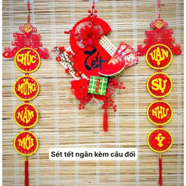Sét Tết Ngắn Kèm Câu Đối Vạn Sự Như Ý - Phụ Kiện Trang Trí Đẹp 2.026 Giá 119.000₫