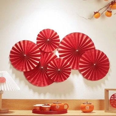 Sét trang trí cưới hỏi, Tết 2.026, quạt giấy gấp sẵn, dây bướm Hỷ 3D – Giá 29.000 VNĐ
