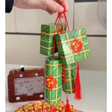 Set Treo Bánh Chưng - Giò Trang Trí Tết Bính Ngọ 2.026 Giá Ưu Đãi 25.000đ
