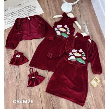 Set váy yếm nhung áo khoác, túi siêu yêu cho bé gái 12-32kg giá ưu đãi 215.999đ