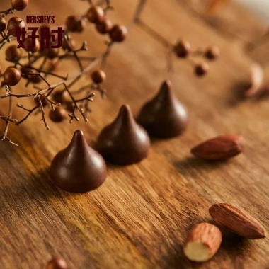 Sô cô la Hershey 500g đa vị giọt nước, sữa, trắng, đen, hạnh nhân – 315.900₫