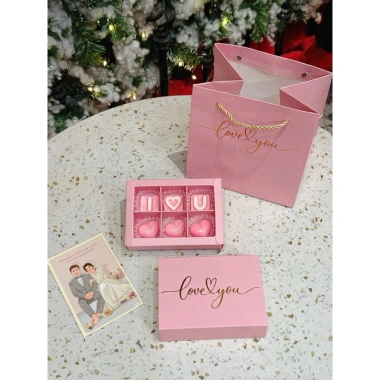Socola Chocolate Hộp Vuông 6 Viên kèm Túi Thiệp - Giảm giá 59.000đ, giá gốc 76.110đ 5 Socola Chocolate Hộp Vuông 6 Viên kèm Túi Thiệp - Giảm giá 59.000đ, giá gốc 76.110đ 5