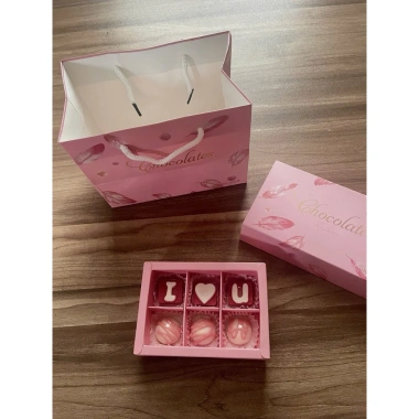 Socola Chocolate Hộp Vuông 6 Viên kèm Túi Thiệp - Giảm giá 59.000đ, giá gốc 76.110đ 7 Socola Chocolate Hộp Vuông 6 Viên kèm Túi Thiệp - Giảm giá 59.000đ, giá gốc 76.110đ 7