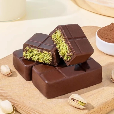 Socola Dubai Kataifi Matcha 40g – Vị Hạt Phỉ, Hạt Dẻ, Giòn Tan, Giảm giá 50k
