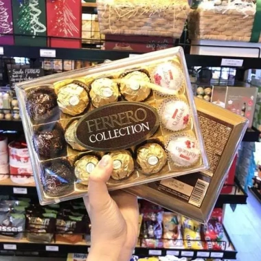 Socola Ferrero Rocher Đức 16-30-48 viên 200-375-600g, 3 màu 15 viên - Giá giảm 181.111 VND 7 Socola Ferrero Rocher Đức 16-30-48 viên 200-375-600g, 3 màu 15 viên - Giá giảm 181.111 VND 7