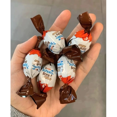 Socola giòn Kinder Schoko Bons hình trứng siêu ngon 67,2g - Giá chỉ 105.000 VND
