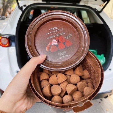 Socola tươi Valentine 408g - 80 viên Nama Chocolate hộp, hương ngọt, giảm còn 87.000₫