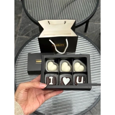 Socola Valentine Hộp Đen Sang Trọng Quà Tặng Lãng Mạn 60.000 Giảm Giá