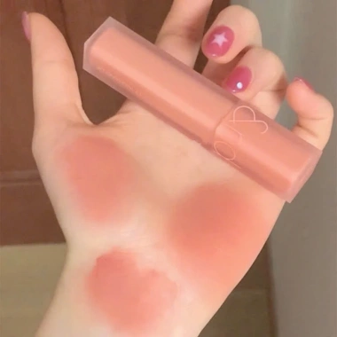 Son Kem Bùn Nền Môi Blur 12 Be Nude và 13 Hồng Nude - Son Base Giá 215.000 VND 3 Son Kem Bùn Nền Môi Blur 12 Be Nude và 13 Hồng Nude - Son Base Giá 215.000 VND 3