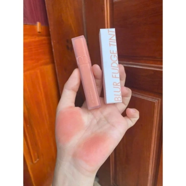 Son Kem Bùn Nền Môi Blur 12 Be Nude và 13 Hồng Nude - Son Base Giá 215.000 VND
