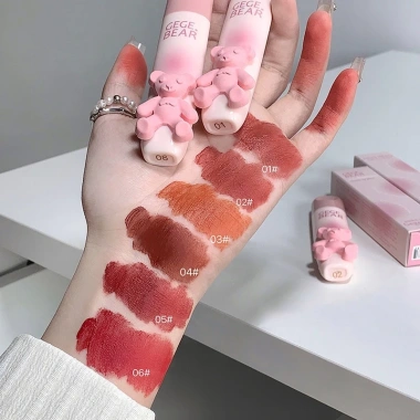 Son Nhung Lì Gege Bear Họa Tiết Gấu Hồng - Kem Mịn, Tự Nhiên, Lâu Trôi, Chống Thấm Nước, Giá Ưu Đãi 28,410₫