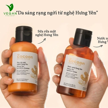 Sữa rửa mặt nghệ Hưng Yên Cocoon 140ml - Dưỡng sáng mịn da, thuần chay VEGAN