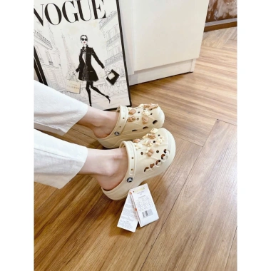 Sục Cross chữ đế cao 5cm tặng charm siêu xinh, giá chỉ 199k (giá gốc 240.790)