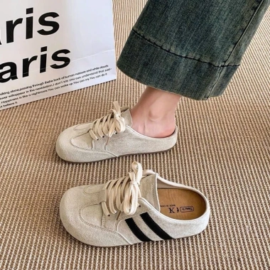 Sục Thể Thao Nữ Tặng Quà Tết Màu Sắc Trẻ Trung Cá Tính Giá 120k