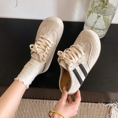 Sục Thể Thao Nữ Tặng Quà Tết Màu Sắc Trẻ Trung Cá Tính Giá 120k
