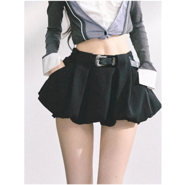 SUGAL Set Áo Thun Trễ Lệch Vai kèm Dây Nơ, Đai và Chân Váy Xếp Ly Phồng Giảm giá trước Tết