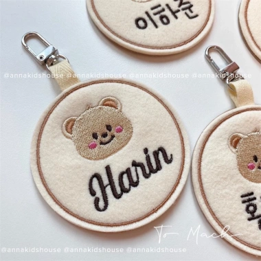 Tag Name tròn treo balo cho bé - Phong cách Hàn Quốc HOT TREND, giảm còn 75.000₫